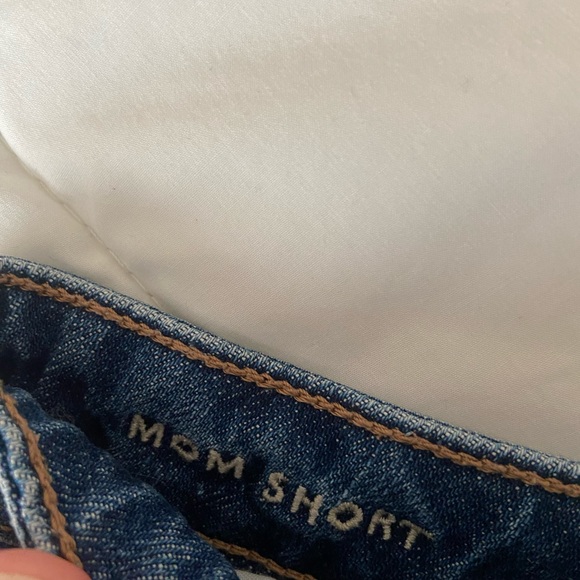 American Eagle Distressed Mom Short - Picture 5 of 5